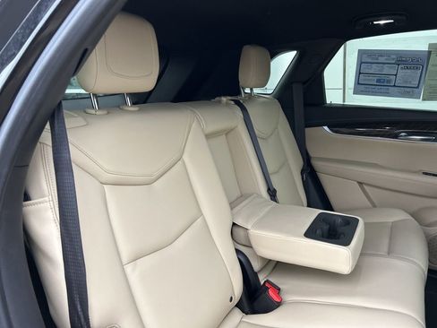 Used 2017 Cadillac XT5 FWD image 25