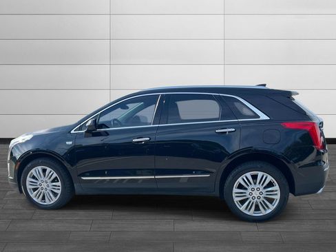 Used 2017 Cadillac XT5 Premium Luxury AWD/4WD image 2
