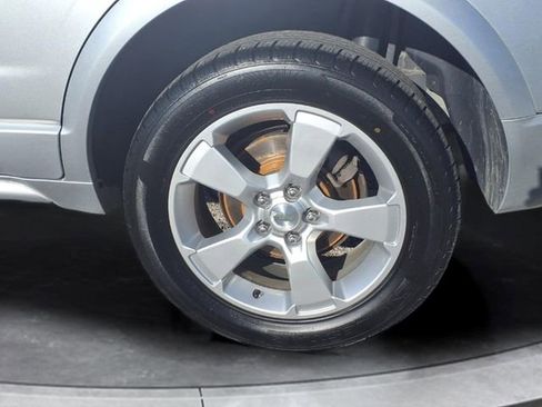 Used 2015 Chevrolet Captiva Sport LT w/ Convenience Package FWD image 16