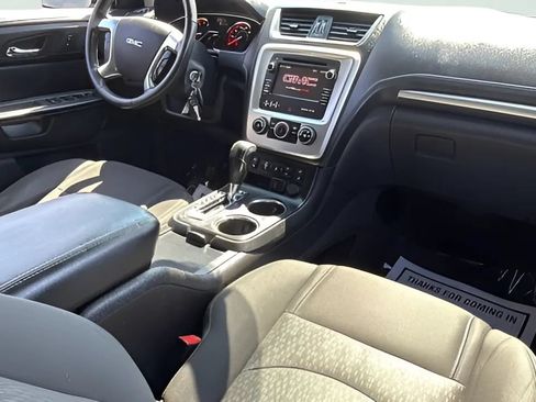 Used 2015 GMC Acadia SLE AWD/4WD image 9