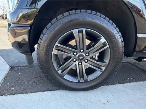 Used 2021 Ford F150 Lariat w/ Equipment Group 502A High image 10