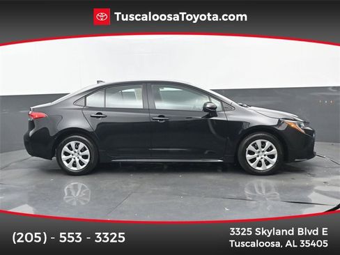 Used 2026 Toyota Corolla LE image 1