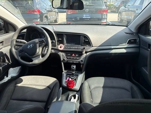 Used 2018 Hyundai Elantra SEL FWD image 12