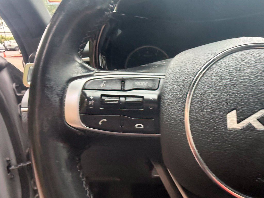 Used 2022 Kia K5 GT-Line w/ GT-Line Awd Premium Package image 17