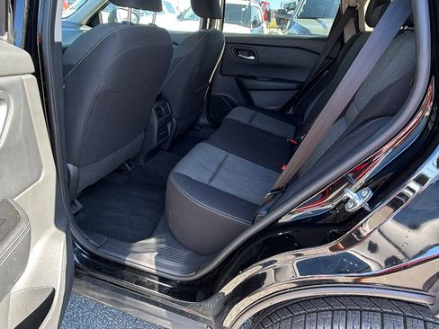 Used 2024 Nissan Rogue SV AWD/4WD image 23