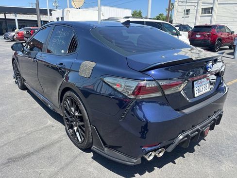 Used 2022 Toyota Camry SE FWD image 10