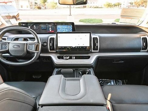 Certified 2025 Ford Expedition Max Active AWD/4WD image 15