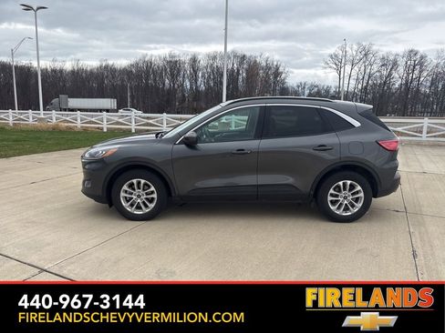 Used 2020 Ford Escape SE image 6