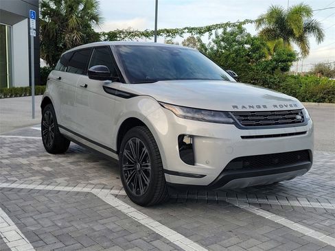 New 2026 Land Rover Range Rover Evoque S image 7