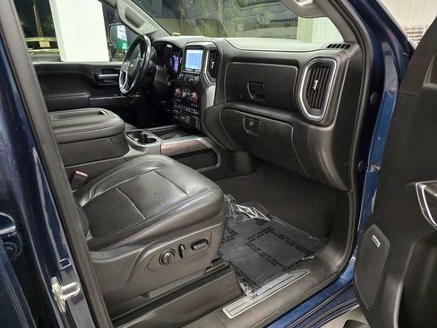 Used 2020 Chevrolet Silverado 2500 LTZ w/ LTZ Premium Package AWD/4WD image 34
