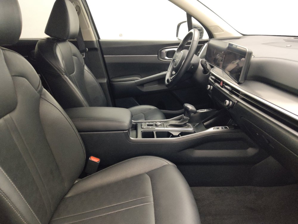 Used 2024 Kia Sorento S FWD image 21