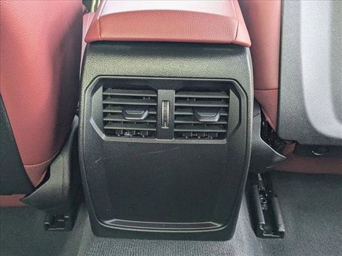 Used 2025 BMW 440i xDrive Coupe w/ Premium Package image 17