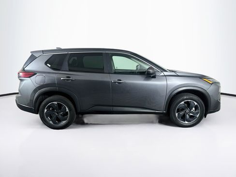 Used 2025 Nissan Rogue SV AWD/4WD image 10