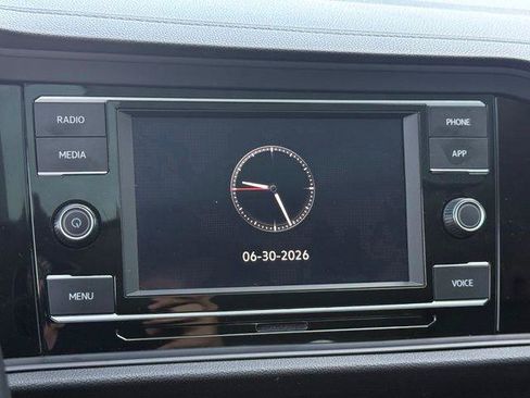 Used 2024 Volkswagen Jetta SE FWD image 12