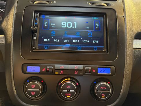 Used 2008 Volkswagen R32 AWD/4WD image 18