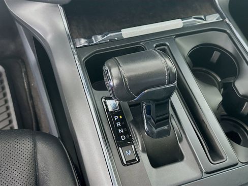 Used 2021 Ford F150 Lariat AWD/4WD image 17