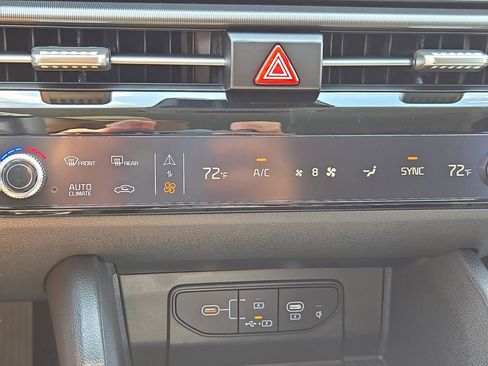 New 2026 Kia Sportage EX image 25