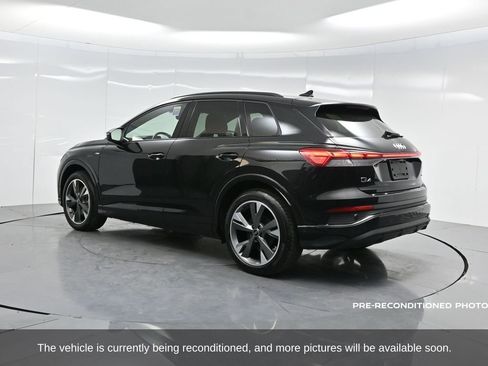 Used 2024 Audi Q4 e-tron Premium Plus w/ Premium Plus image 5
