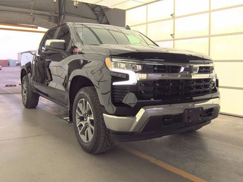 Used 2024 Chevrolet Silverado 1500 LT AWD/4WD image 1