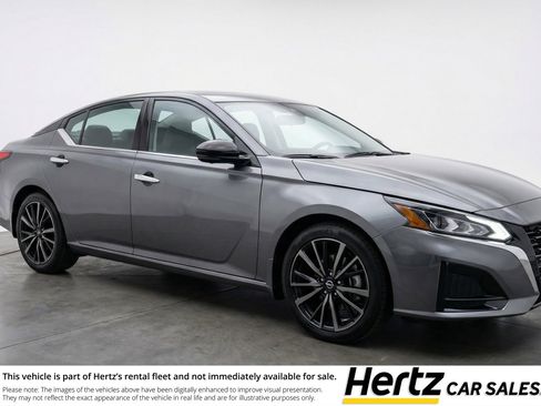 Used 2025 Nissan Altima 2.5 SV FWD image 1