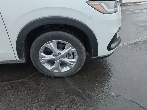 Certified 2023 Honda HR-V LX image 9