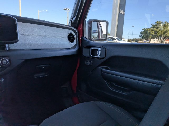 Used 2024 Jeep Wrangler Unlimited AWD/4WD image 14
