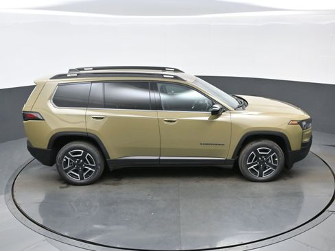 New 2026 Jeep Cherokee Laredo image 23