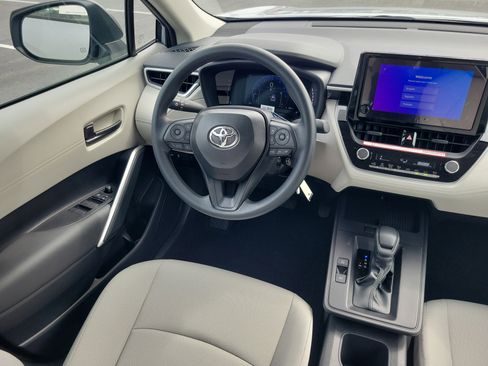 New 2026 Toyota Corolla Cross L image 15