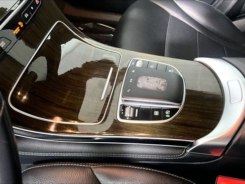 Used 2020 Mercedes-Benz GLC 300 4MATIC image 17