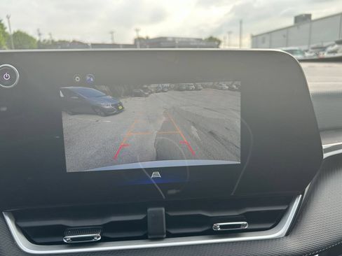 Used 2025 Chevrolet Equinox LT FWD image 20