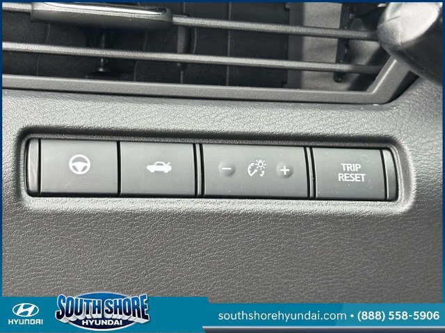 Used 2022 Nissan Altima 2.5 SV w/ SV Premium Package FWD image 23