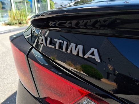 Certified 2023 Nissan Altima 2.5 SR w/ SR Premium Package FWD image 31
