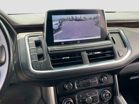 Used 2021 Chevrolet Suburban LT AWD/4WD image 13