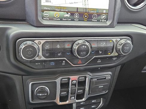 Used 2023 Jeep Wrangler Unlimited Sahara w/ Cold Weather Group AWD/4WD image 28
