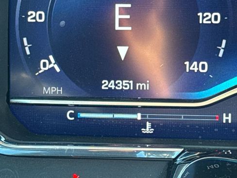 Used 2024 Chevrolet Silverado 1500 RST image 13