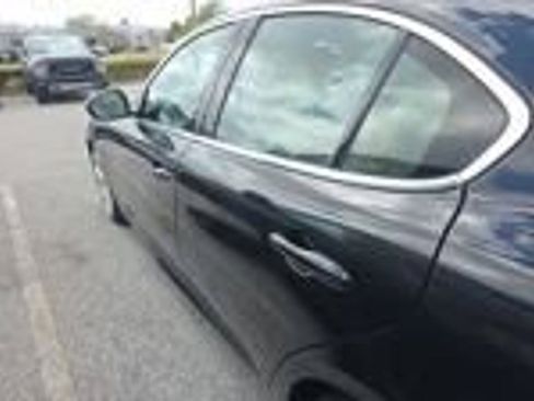 Used 2023 Alfa Romeo Giulia AWD w/ Quick Order Package 22X Lusso image 6