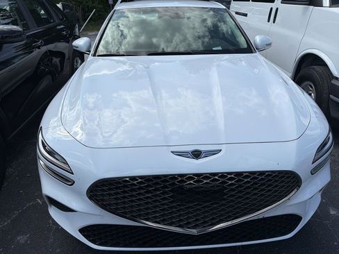 Used 2025 Genesis G70 2.5T RWD image 2
