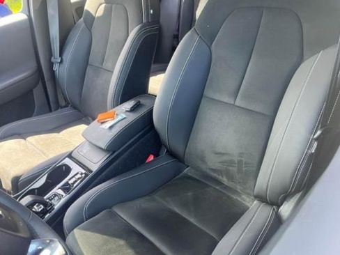 Certified 2023 Volvo XC40 B5 Plus w/ Climate Package image 2