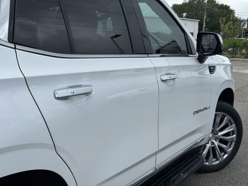 Used 2022 GMC Yukon Denali image 9