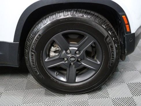 Used 2023 Land Rover Defender 110 S image 39