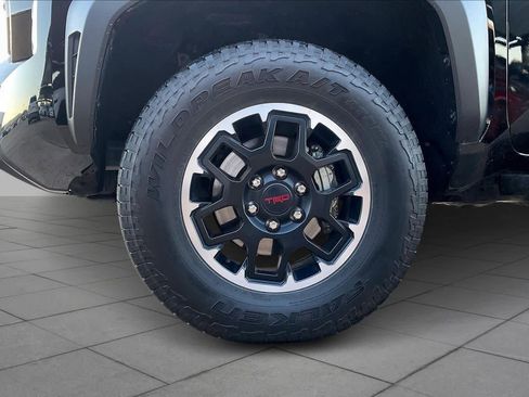 Used 2024 Toyota Tacoma TRD Off-Road image 12