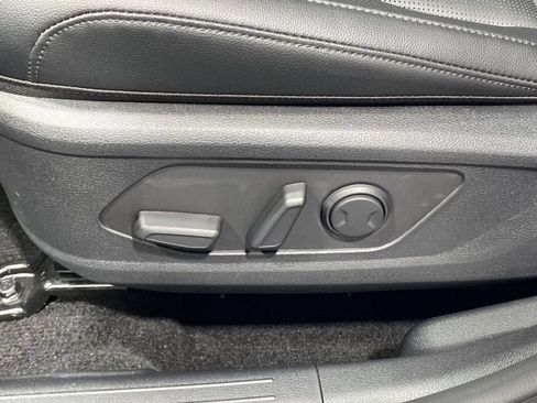 New 2026 Kia Sportage EX FWD image 13