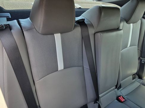 Used 2025 Toyota Camry SE AWD/4WD image 15
