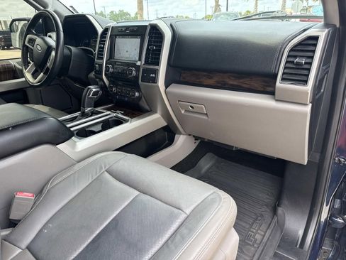 Used 2018 Ford F150 Lariat w/ Trailer Tow Package image 10
