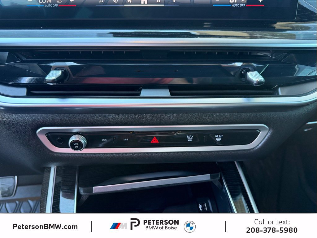 Used 2026 BMW X7 M60i AWD/4WD image 34