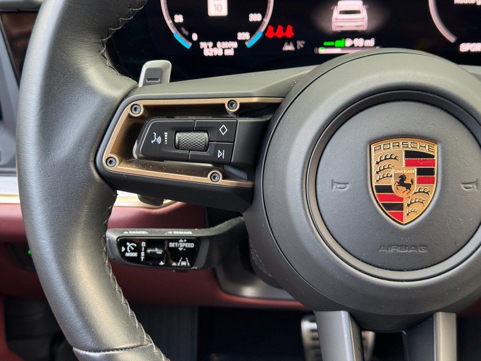 Used 2024 Porsche Cayenne Turbo AWD/4WD image 22