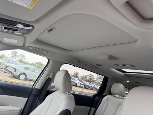 New 2026 Kia Carnival SX FWD image 22