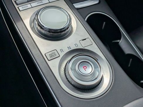 Used 2025 Genesis GV70 2.5T image 24