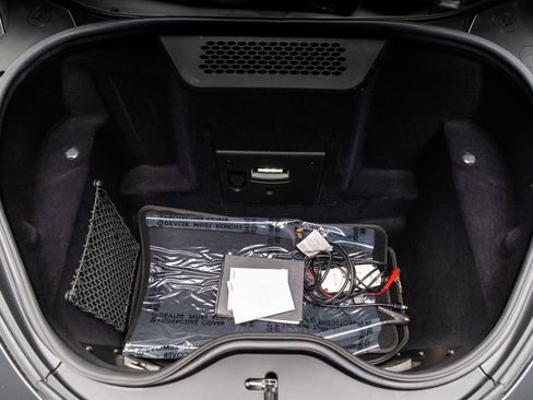 Used 2017 McLaren 570S RWD image 45