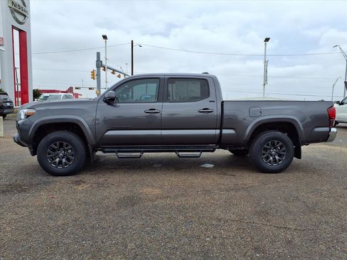 Used 2023 Toyota Tacoma SR5 image 4